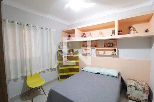 Quarto 1 de casa para alugar com 3 quartos, 250m² em Jardim Inconfidência, Uberlândia