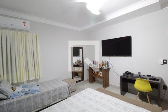 Quarto 2 de casa para alugar com 3 quartos, 250m² em Jardim Inconfidência, Uberlândia