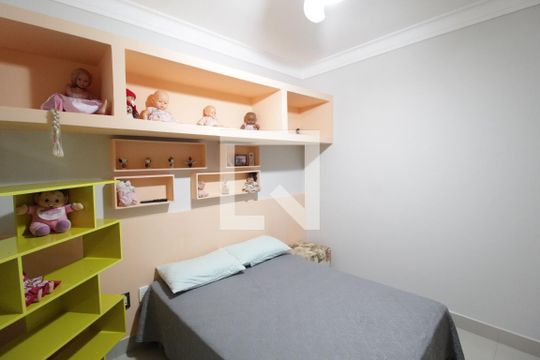 Quarto 1 de casa para alugar com 3 quartos, 250m² em Jardim Inconfidência, Uberlândia