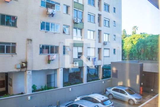 Vista quarto de apartamento para alugar com 1 quarto, 27m² em Farroupilha, Porto Alegre