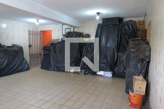 Garagem de casa para alugar com 3 quartos, 549m² em Vila Comercial, São Paulo