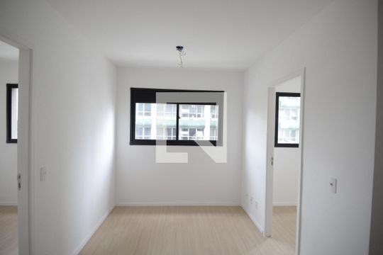 Sala de apartamento à venda com 2 quartos, 33m² em Sé, São Paulo