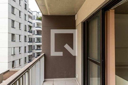 Varanda de kitnet/studio para alugar com 1 quarto, 22m² em República, São Paulo
