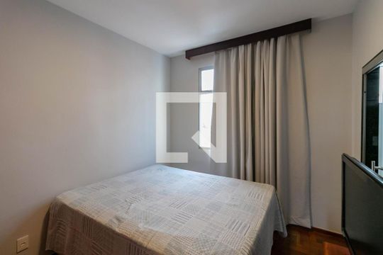 Quarto Suíte de apartamento à venda com 3 quartos, 130m² em Padre Eustáquio, Belo Horizonte