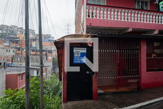 Fachada com Plaquinha de casa à venda com 1 quarto, 50m² em Jardim Peri, São Paulo
