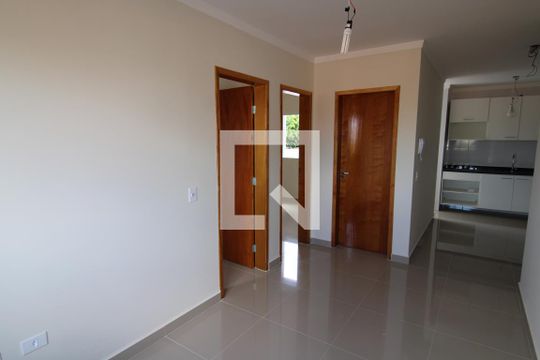Sala de apartamento para alugar com 2 quartos, 47m² em Vila Nivi, São Paulo