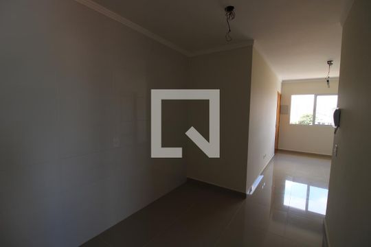 Cozinha de apartamento para alugar com 2 quartos, 47m² em Vila Nivi, São Paulo