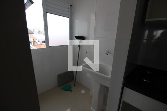 Área de Serviço de apartamento para alugar com 2 quartos, 47m² em Vila Nivi, São Paulo