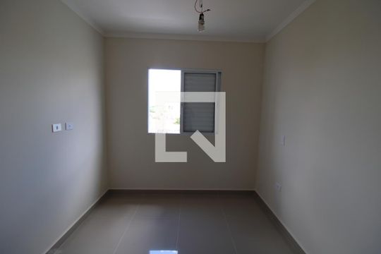 Quarto 1 de apartamento para alugar com 2 quartos, 47m² em Vila Nivi, São Paulo
