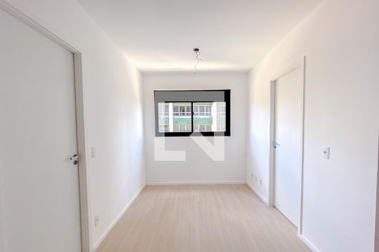 Sala de apartamento à venda com 2 quartos, 33m² em Sé, São Paulo
