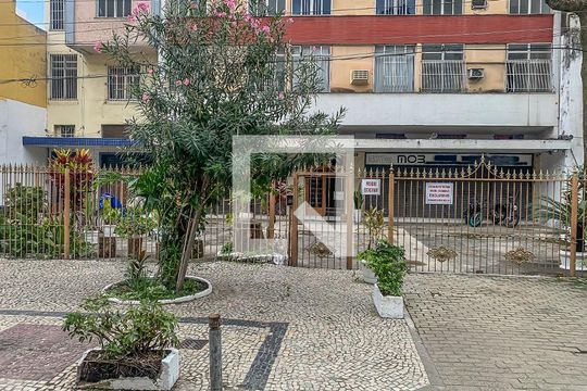 Fachada do Prédio de apartamento à venda com 1 quarto, 42m² em Centro, Rio de Janeiro