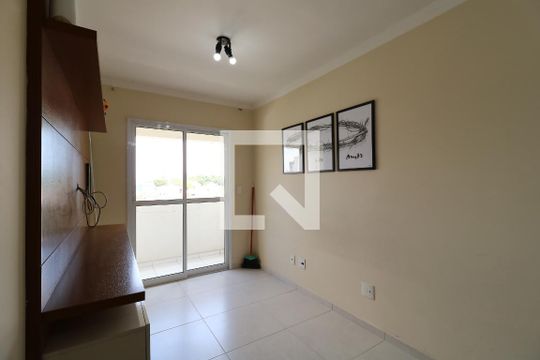 Sala de apartamento para alugar com 2 quartos, 53m² em Vila Alpina, Santo André
