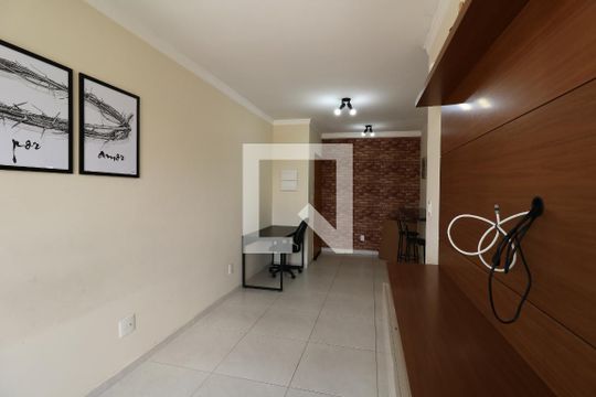 Sala de apartamento para alugar com 2 quartos, 53m² em Vila Alpina, Santo André