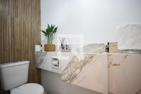 Lavabo de apartamento para alugar com 2 quartos, 82m² em Vila Suzana, São Paulo