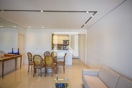 Sala de apartamento para alugar com 2 quartos, 82m² em Vila Suzana, São Paulo