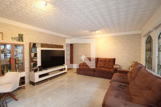 Casa à venda com 3 quartos, 240m² em Penha de França, São Paulo
