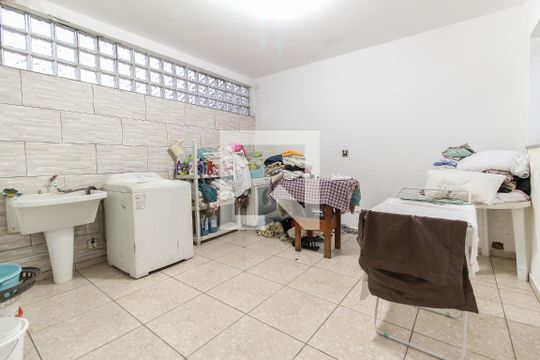Área de Serviço de casa para alugar com 4 quartos, 500m² em Vila Prudente, São Paulo