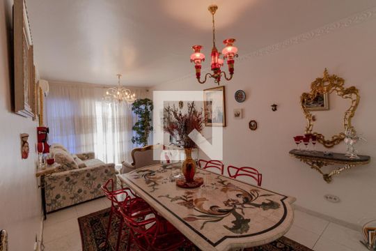 Apartamento para alugar com 3 quartos, 81m² em Vila Julia, Guarujá