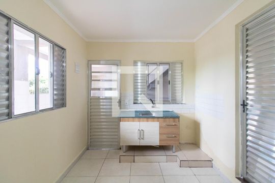 Studio de kitnet/studio para alugar com 1 quarto, 25m² em Vila Monteiro Lobato, Guarulhos