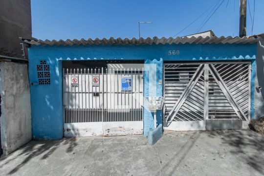 Fachada de casa à venda com 2 quartos, 90m² em Vila Norma, São Paulo