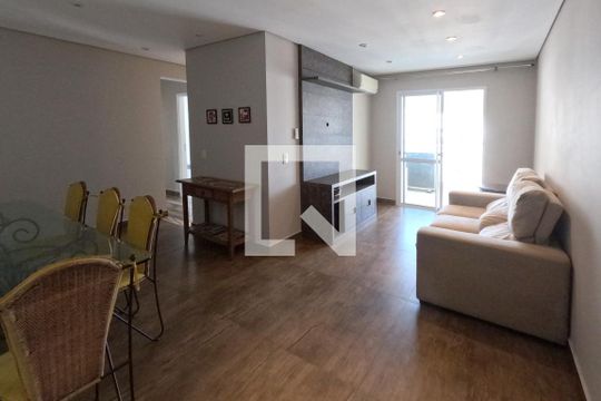 Apartamento para alugar com 3 quartos, 84m² em Marapé, Santos