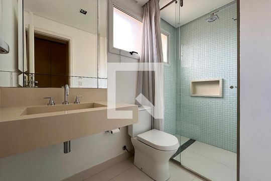 Lavabo/ Banheiro Social de apartamento à venda com 2 quartos, 340m² em Brooklin, São Paulo