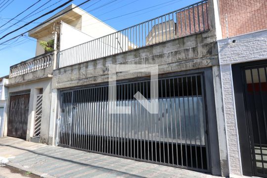 Fachada de casa à venda com 3 quartos, 160m² em Vila Alpina, São Paulo
