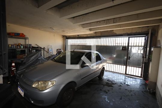 Garagem de casa à venda com 3 quartos, 160m² em Vila Alpina, São Paulo