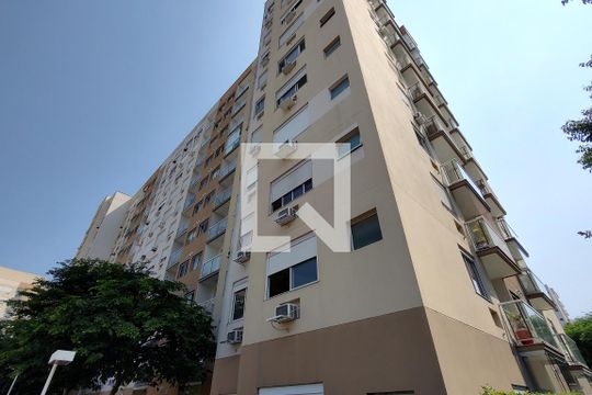 Fachada do bloco de apartamento à venda com 2 quartos, 56m² em Anil, Rio de Janeiro