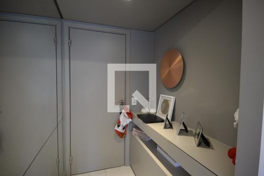 Entrada de apartamento à venda com 3 quartos, 140m² em Vila Dom Pedro I, São Paulo