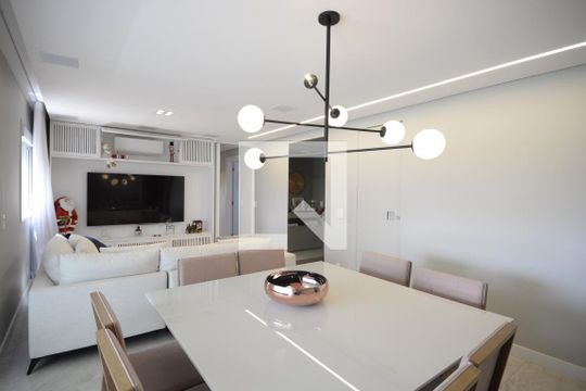 Apartamento à venda com 3 quartos, 140m² em Vila Dom Pedro I, São Paulo