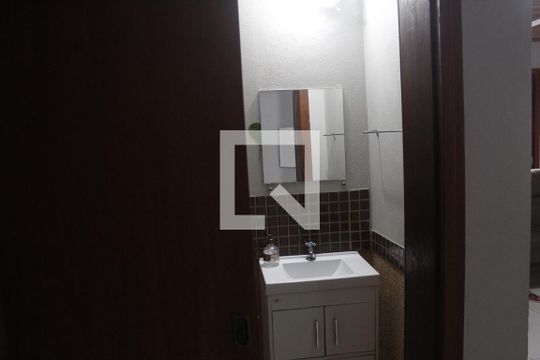 Banheiro 2 de casa de condomínio para alugar com 3 quartos, 160m² em Bela Vista, Alvorada