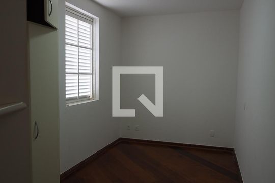 Quarto 3 de casa para alugar com 3 quartos, 266m² em Jardim Messina, Jundiaí