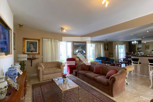 Casa de Condomínio à venda com 4 quartos, 320m² em Tamboré, Santana de Parnaíba