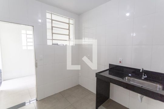 Cozinha de casa à venda com 2 quartos, 65m² em Concórdia, Belo Horizonte