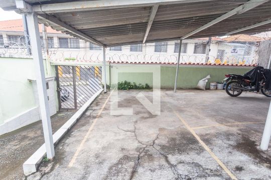 Garagem de casa à venda com 2 quartos, 65m² em Concórdia, Belo Horizonte