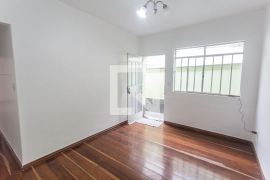 Sala de casa à venda com 2 quartos, 65m² em Concórdia, Belo Horizonte