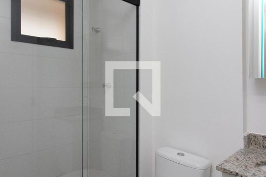 Banheiro de apartamento para alugar com 1 quarto, 35m² em Vila Maria Alta, São Paulo