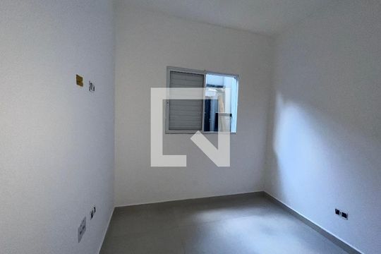 Quarto 1 de apartamento para alugar com 2 quartos, 35m² em Jardim Nordeste, São Paulo
