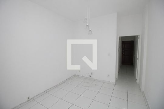 Sala de apartamento para alugar com 1 quarto, 40m² em Flamengo, Rio de Janeiro