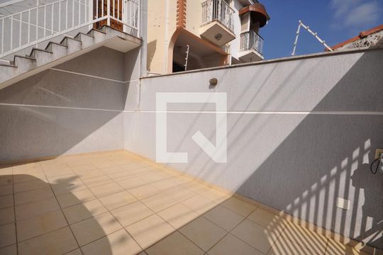 Garagem de casa de condomínio para alugar com 1 quarto, 36m² em Vila Mazzei, São Paulo