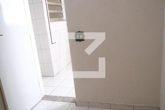 Quarto de Serviço de apartamento à venda com 2 quartos, 74m² em Cerqueira César, São Paulo