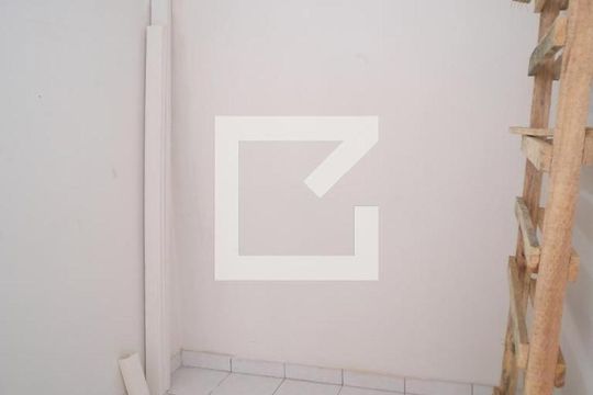 Quarto de Serviço de apartamento à venda com 2 quartos, 74m² em Cerqueira César, São Paulo