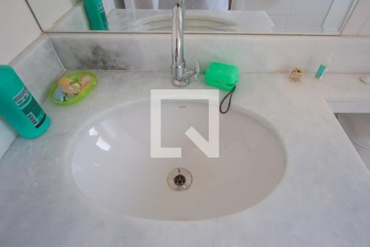 Pia de apartamento à venda com 1 quarto, 26m² em Jardim Mirante, São Paulo