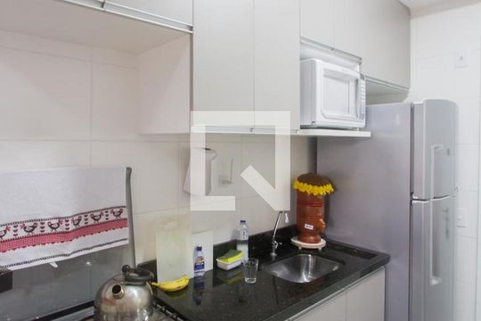Cozinha de apartamento à venda com 1 quarto, 26m² em Jardim Mirante, São Paulo