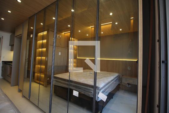 Quarto de kitnet/studio para alugar com 1 quarto, 30m² em Tucuruvi, São Paulo