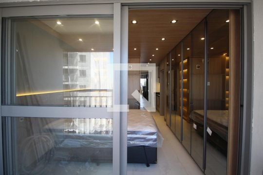 Varanda de kitnet/studio para alugar com 1 quarto, 30m² em Tucuruvi, São Paulo
