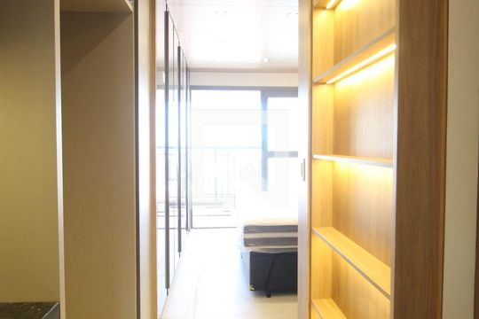 Cozinha de kitnet/studio para alugar com 1 quarto, 30m² em Tucuruvi, São Paulo