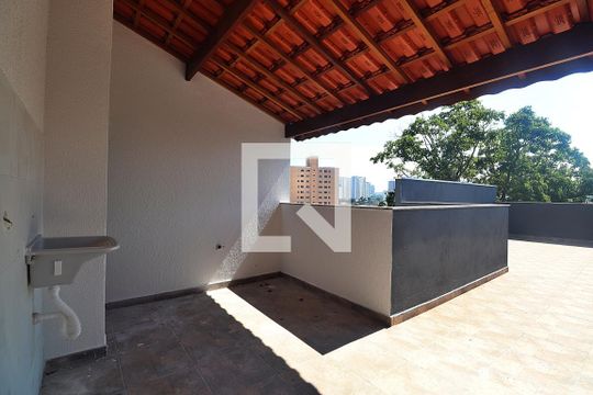 Área de Serviço de apartamento para alugar com 2 quartos, 104m² em Santa Teresinha, Santo André