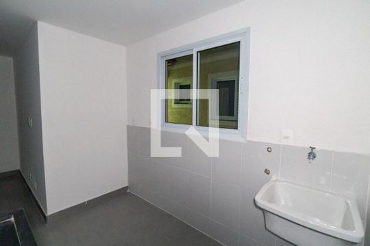Cozinha e Área de Serviço de apartamento para alugar com 1 quarto, 27m² em Vila Gea, São Paulo